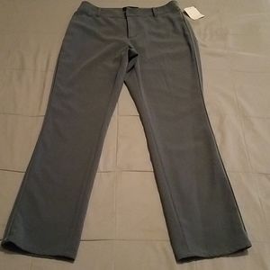 NEW W/O ORIGINAL TAG AUGUST EIGHT SLACKS. SIZE SM